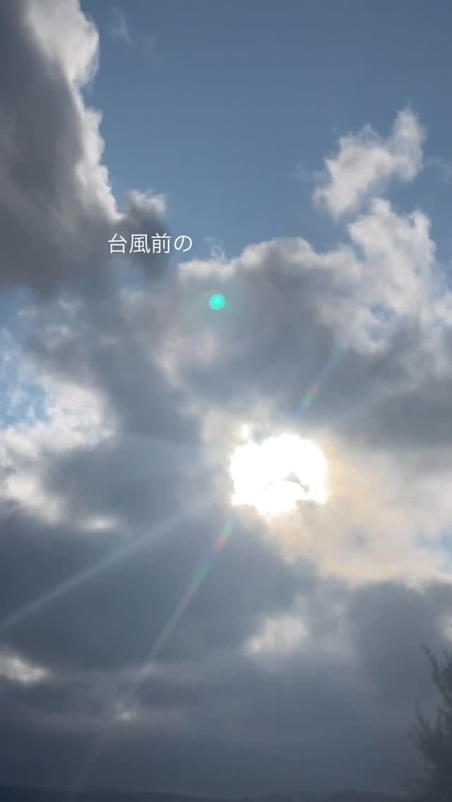 台風襲来の奄美大島から
1週間。

台風後の影響
梅雨前線の影響
黒潮の影響などなど

用安海岸も様変わりしています

台風前の穏やかな用安海岸を残します